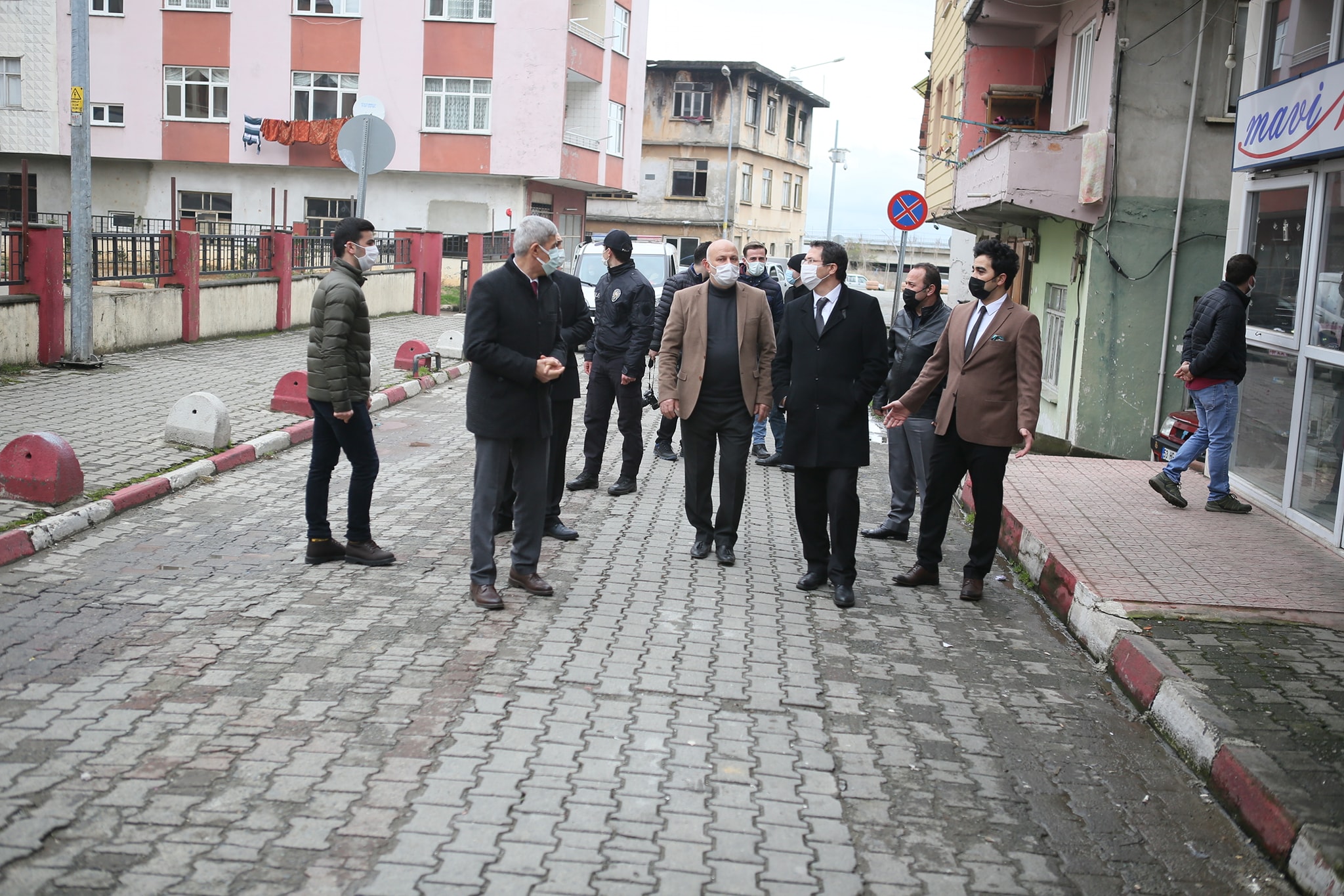 Hafta Sonu İlçede Açık Olan Esnafı Ziyaret Ettik