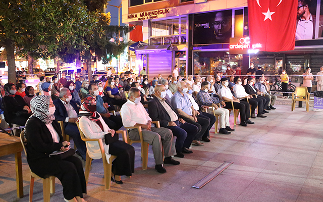 Ardeşen’de 15 Temmuz Demokrasi ve Milli Birlik Günü Etkinliği Düzenlendi