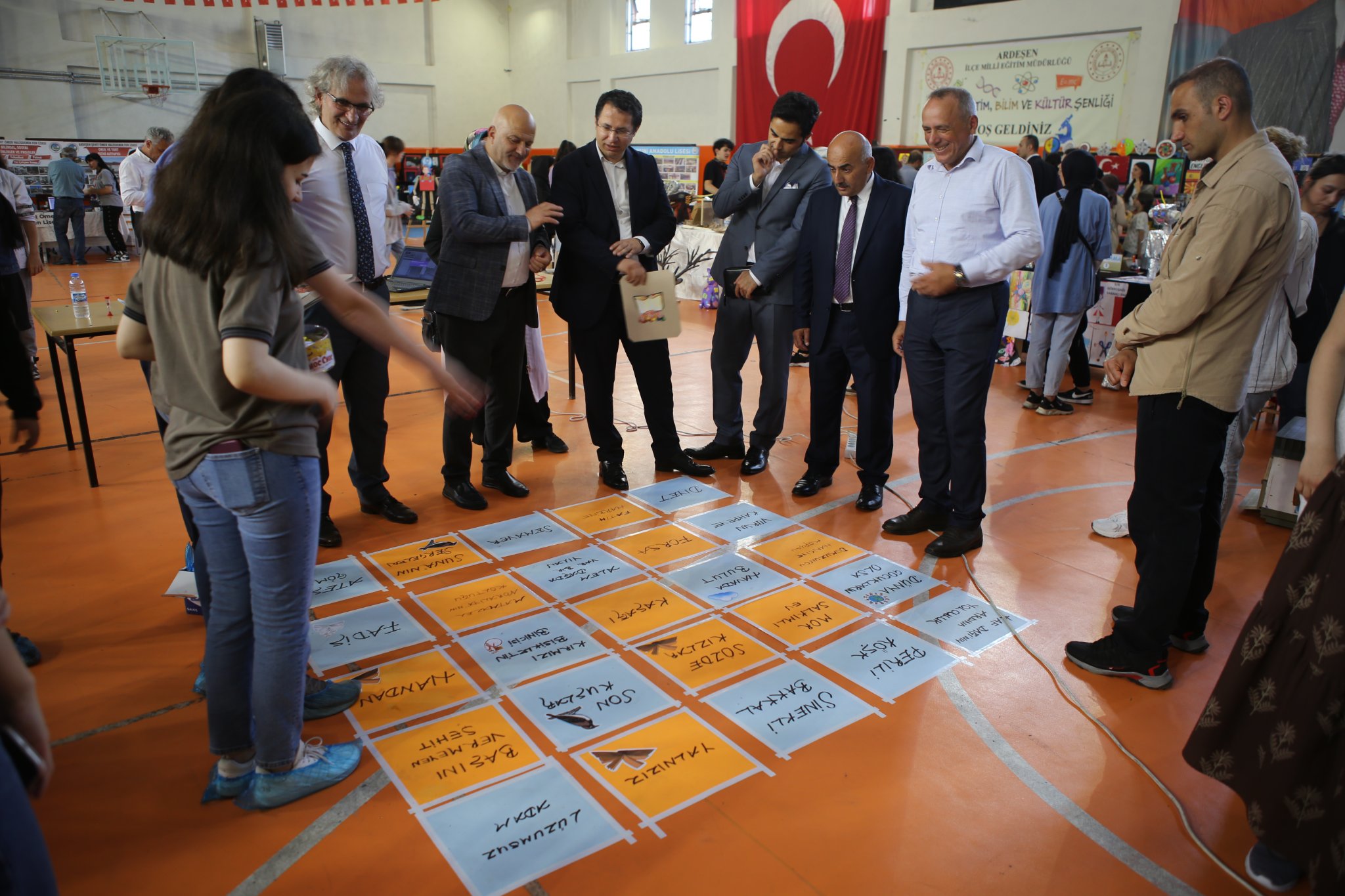 Yılsonu Eğitim, Bilim ve Kültür Şenliği