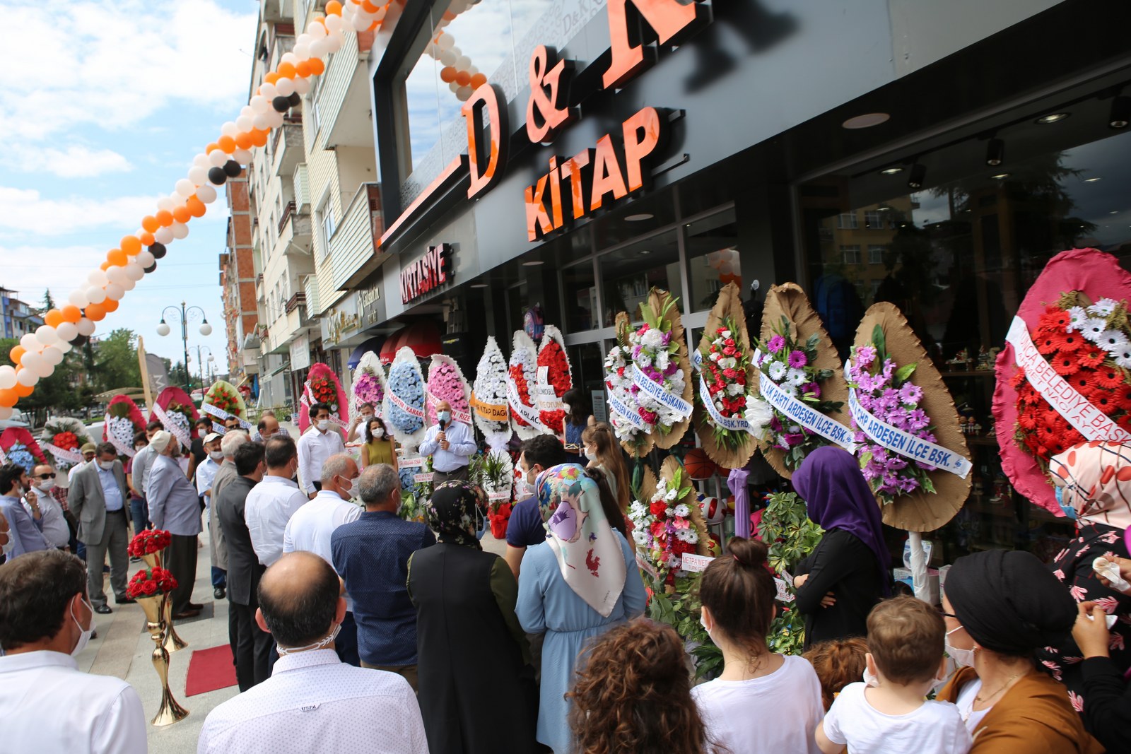 Ardeşen İlçemizde yeni bir iş yerinin daha açılış kurdelesini kestik. 