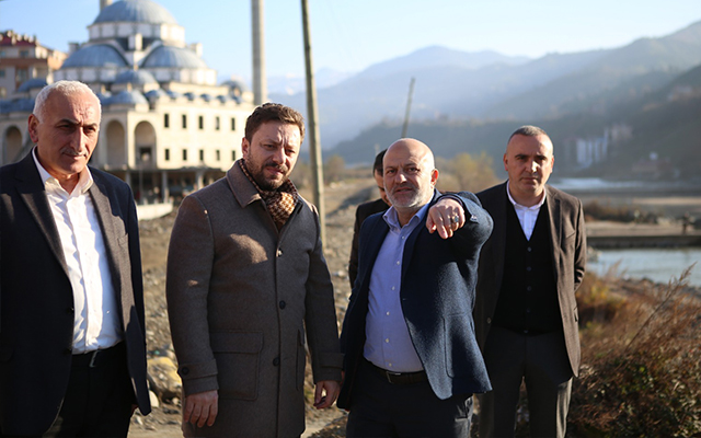 Vekil Muhammed Avcı Ardeşen'de Gezi ve İncelemelerde Bulundu