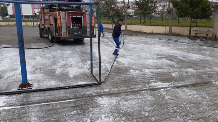 Toplu İbadet Haneler ve Toplanma Yerleri İlaçlanmakta