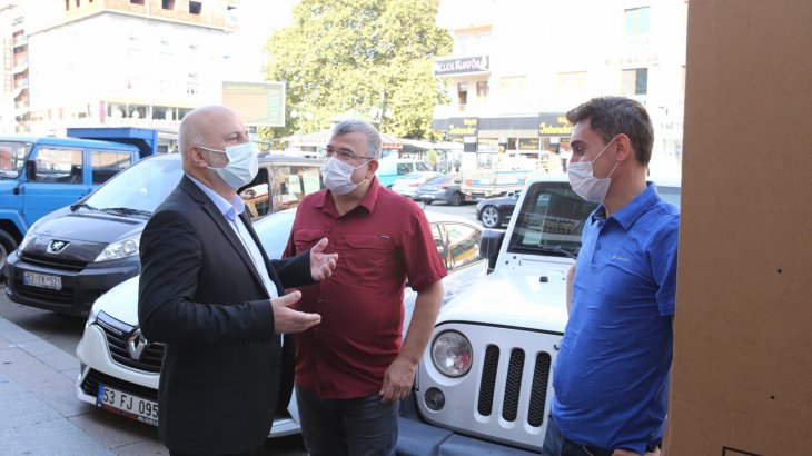 Sahada Esnaf ve Vatandaşımızla Bir Araya Geldik