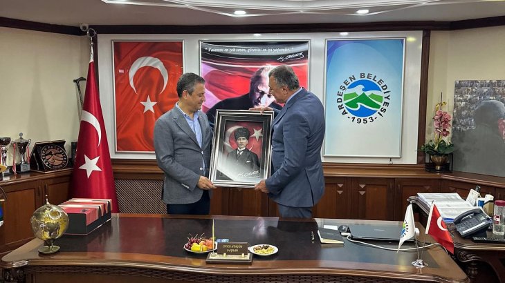 CHP Genel Başkanı Özgür Özel’den Belediye Başkanımız Enver Atagün’e Tebrik Ziyareti
