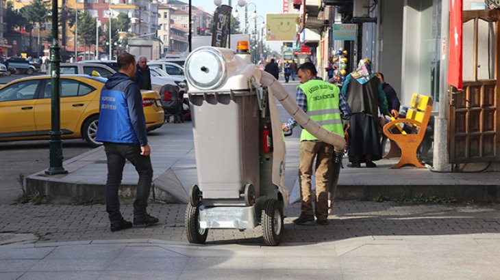 Ardeşen'in Sokakları Ona Emanet